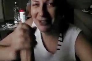 الهواة أمي تمتص ابن صديق ناضجة في الحمام أشرطة الفيديو الإباحية