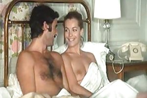رومي شنايدر مشاهدة الأفلام الإباحية!