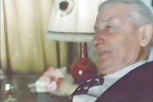 أقدم رجل في الدعوى... جان يحصل على وظيفة ضربة...ارتداء الصوف أثداء الفيديو الاباحية على الانترنت مشاهدة
