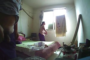 تنظيف المنزل الإباحية قصص اللعنة أمي الحشد